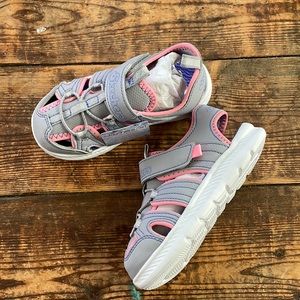 NWT Sketchers Toddler Sandals